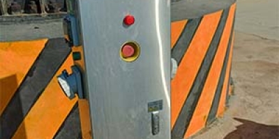 高科技與航運的完美結合！智能岸電樁落戶板浦寶鐵碼頭！